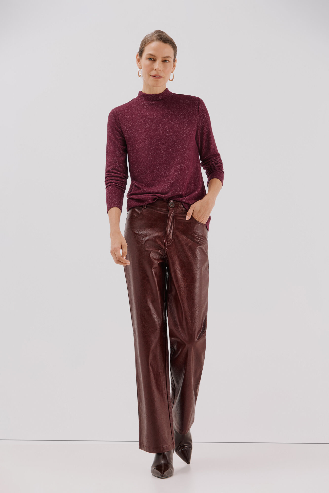 Cortefiel Basic perkins neck t-shirt