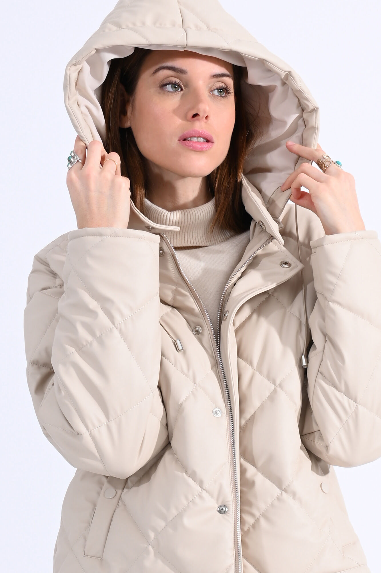 Womens beige new arrivals quilted jacket