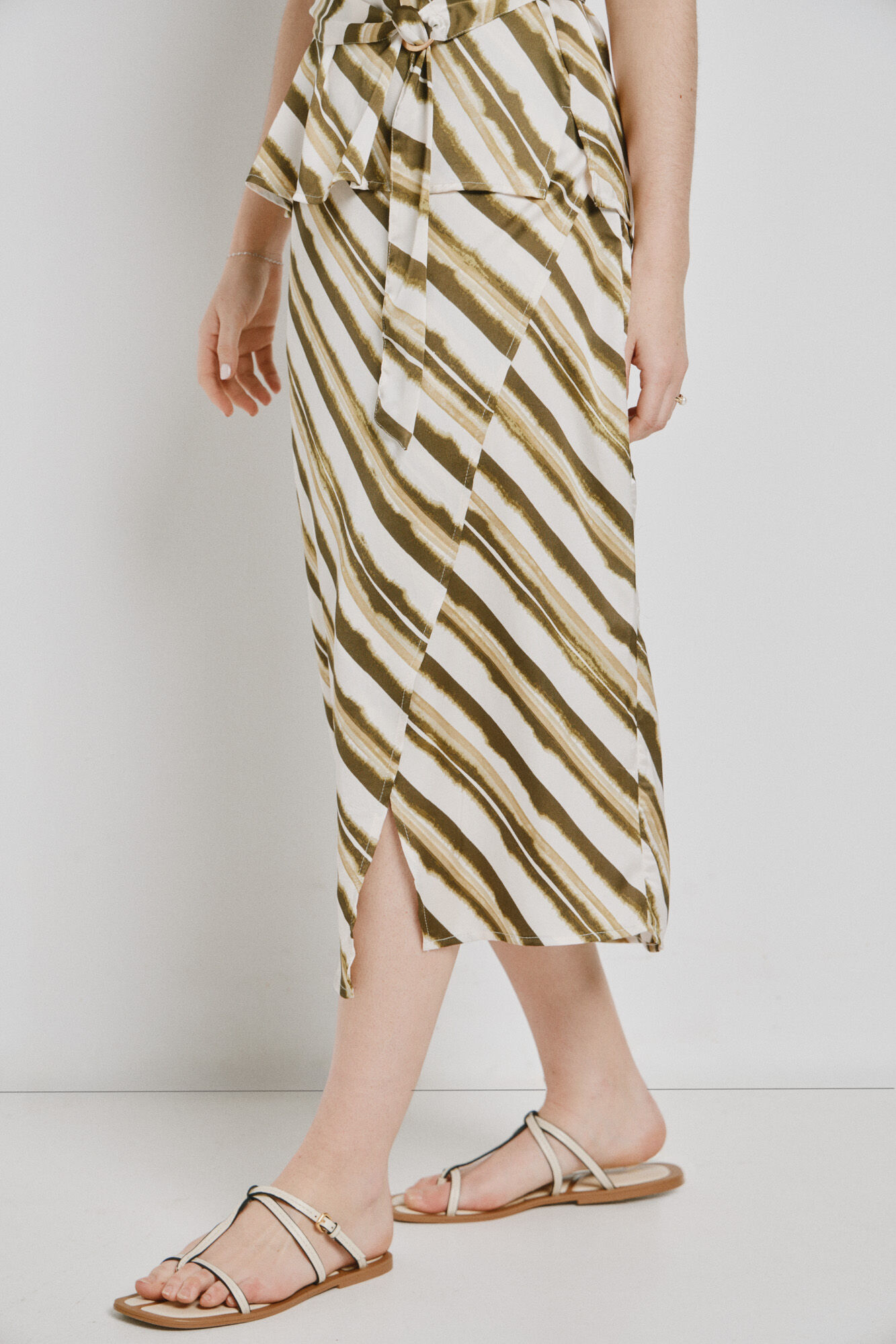 Vero Moda Falda midi satinada