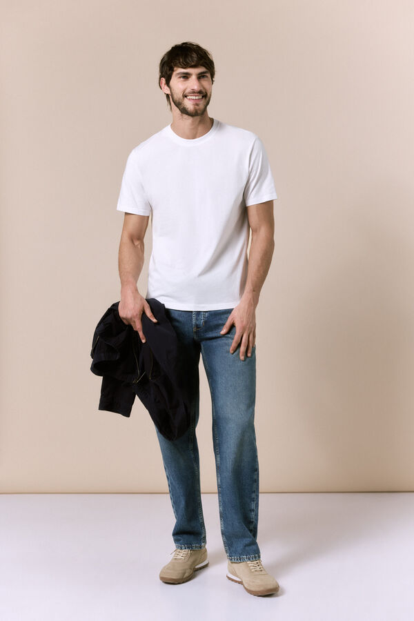 OOTO T-shirt b&aacute;sica lavada Branco