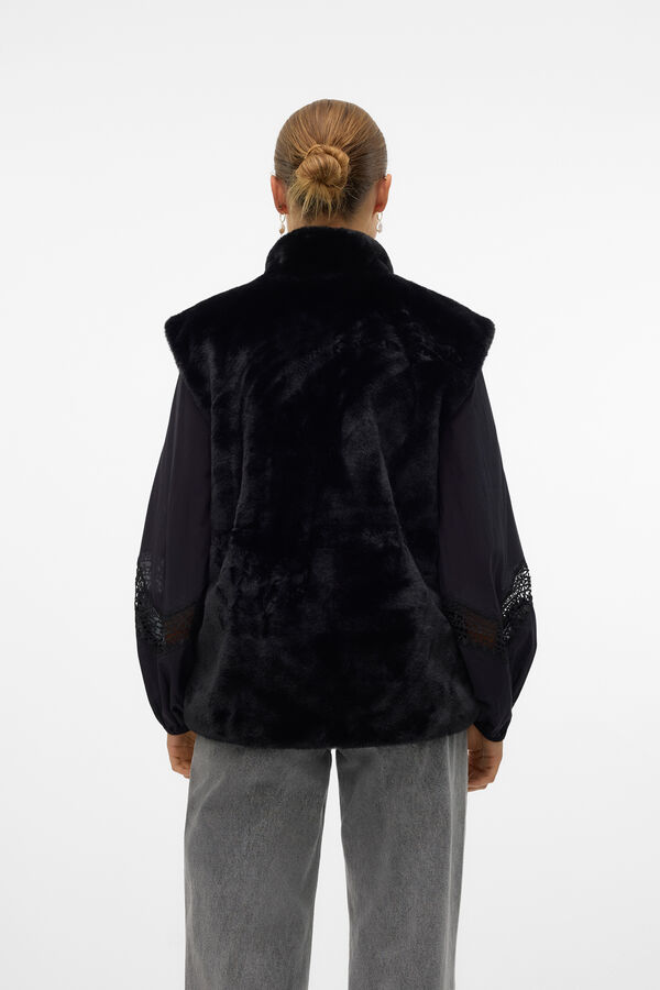 Vero Moda High neck fur gilet Black