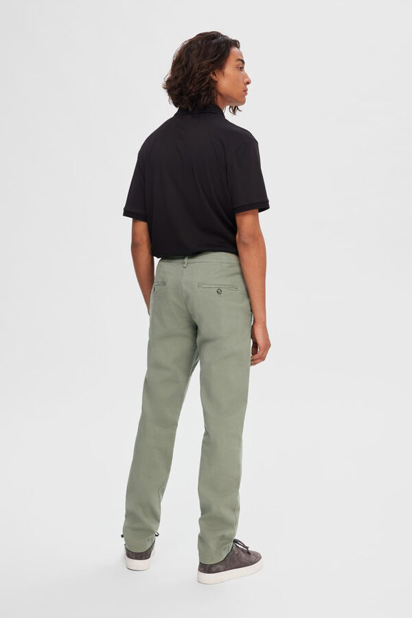 Cortefiel Pantalón chino clásico Slim Fit confeccionado con algodón orgánico Verde pistacho