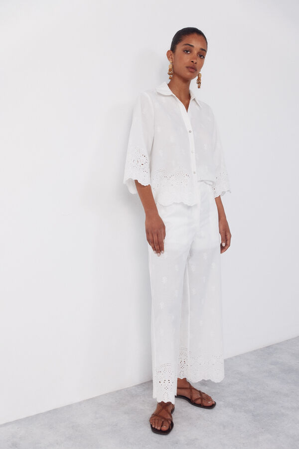 Cortefiel Pantal&oacute;n de mujer bordado Estampado beige