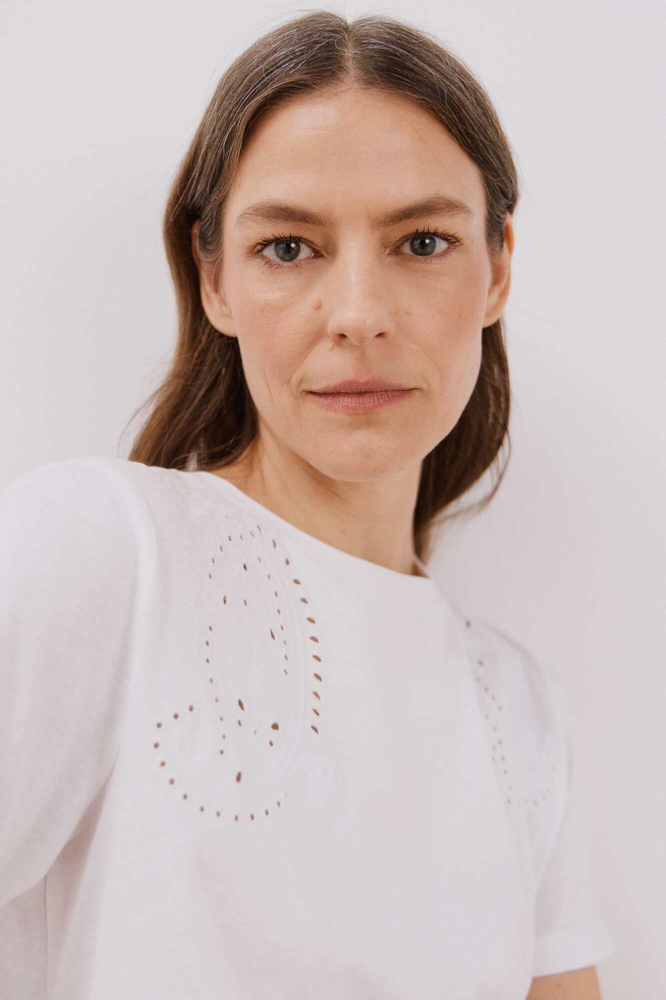 Cortefiel T-shirt bordada