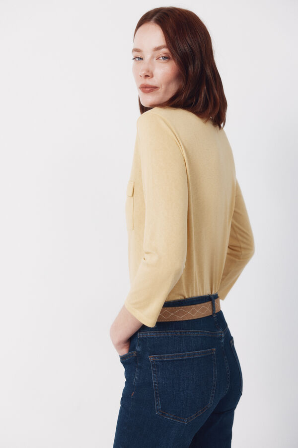 Cortefiel T-shirt with pockets Yellow