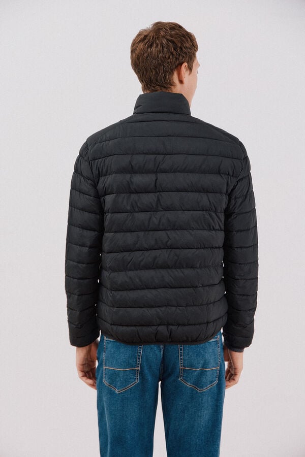 Cortefiel Ultra-light quilted jacket Black