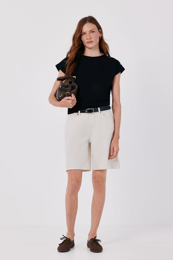 Cortefiel Basic t-shirt with gold buttons Black