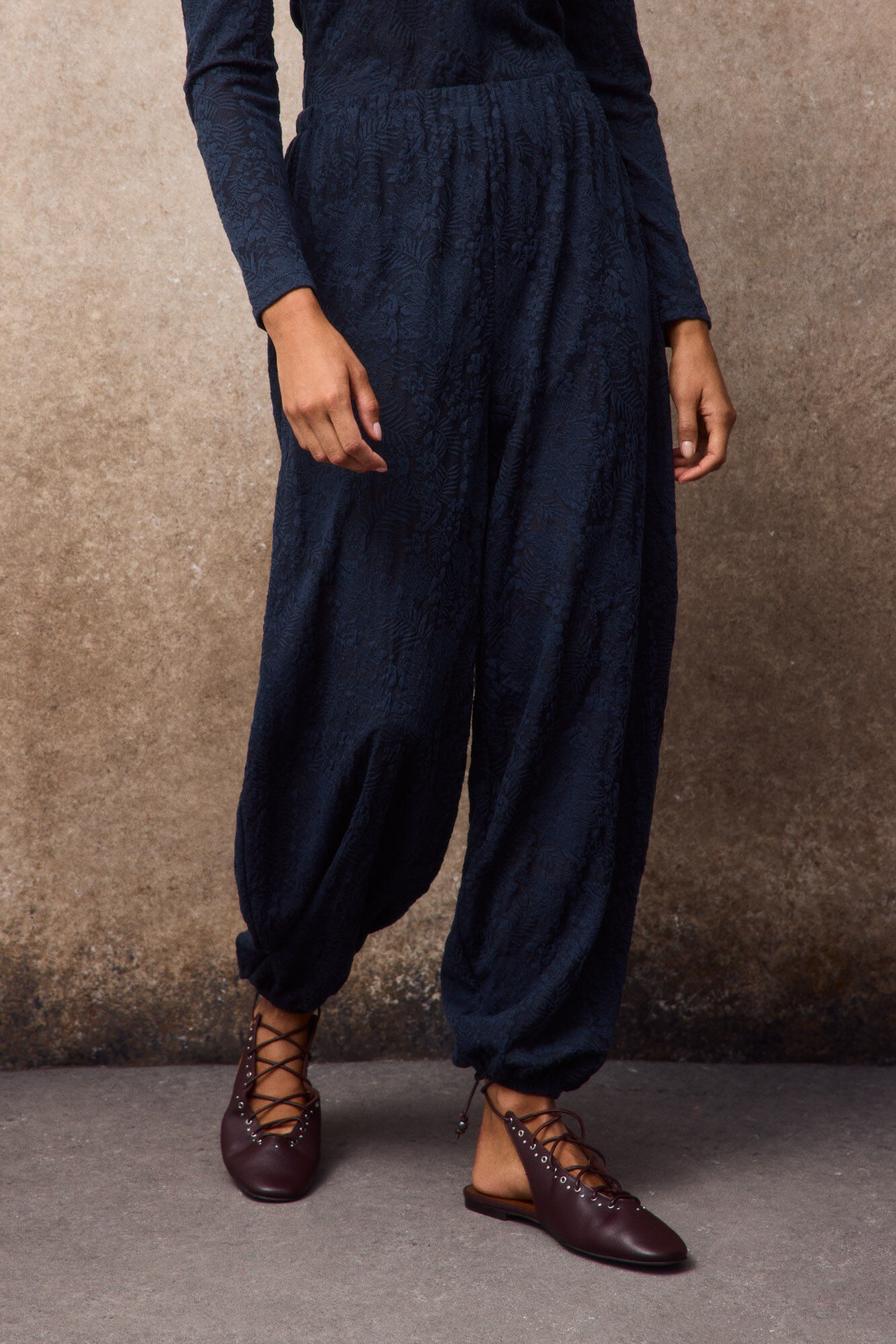 Slowlove Cal&ccedil;a folgada de malha