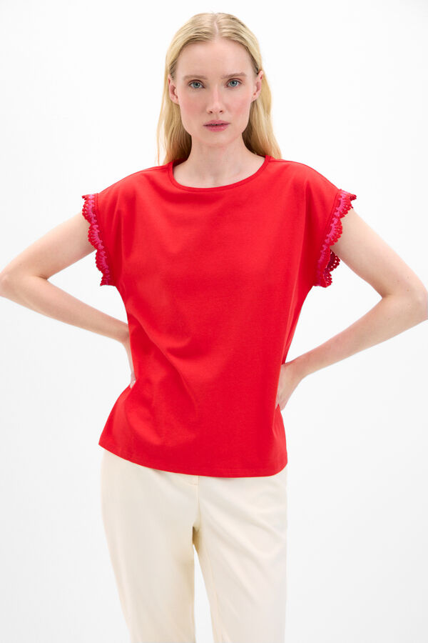 Cortefiel Camiseta con detalle crochet en manga Red