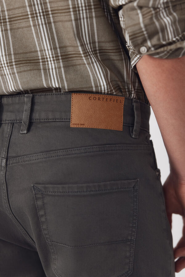 Cortefiel 5-pocket regular fit coloured trousers Kaki