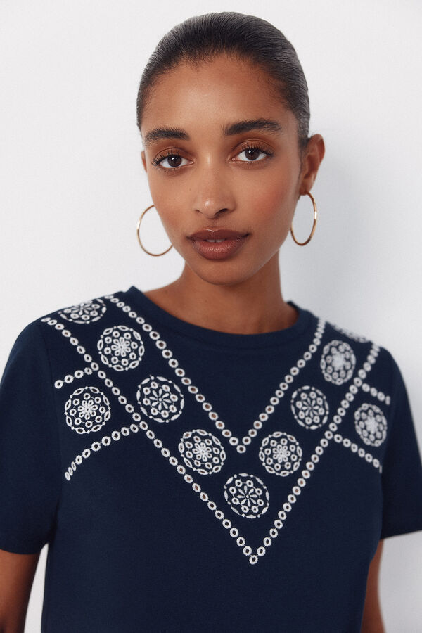 Cortefiel T-shirt with positional embroidered Navy