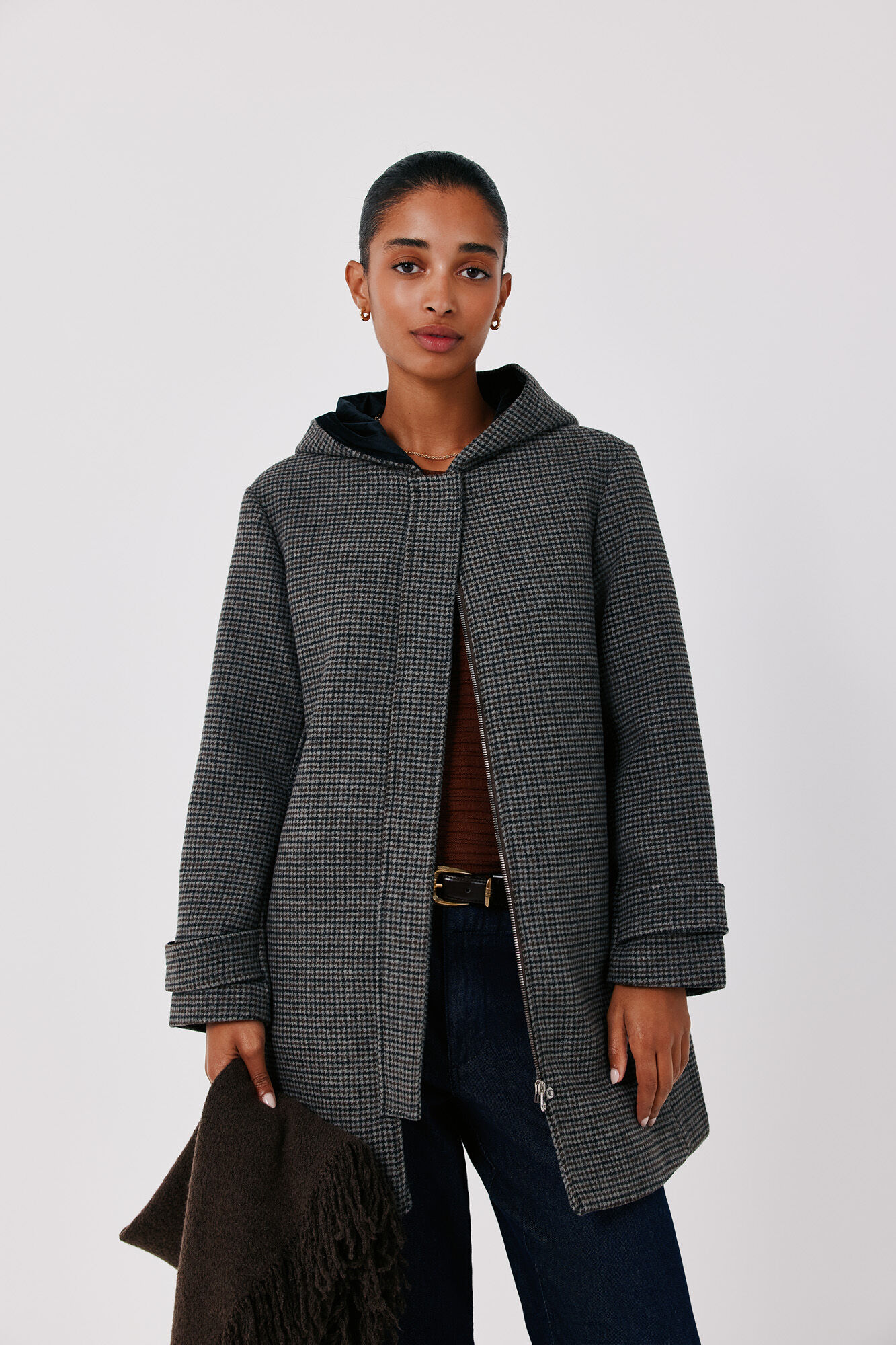 Cortefiel Jacket zip fastening hood