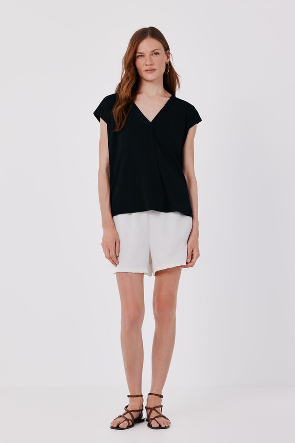 Cortefiel V-neck T-shirt with lace detail Black