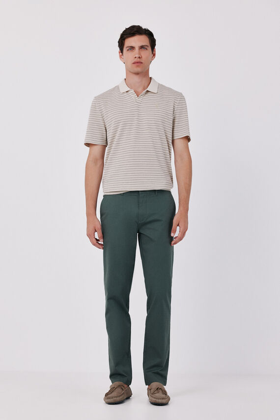 Chino básico ligero regular