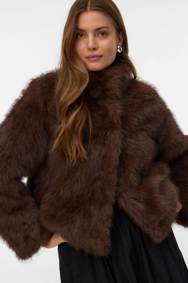 Vero Moda Casaco curto efeito pelo Castanho