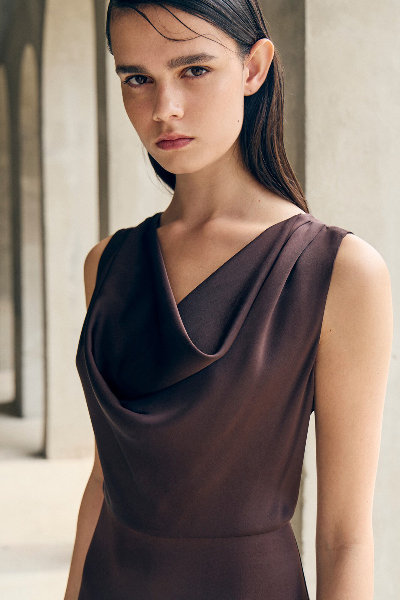 Vila Vestido midi de cetim