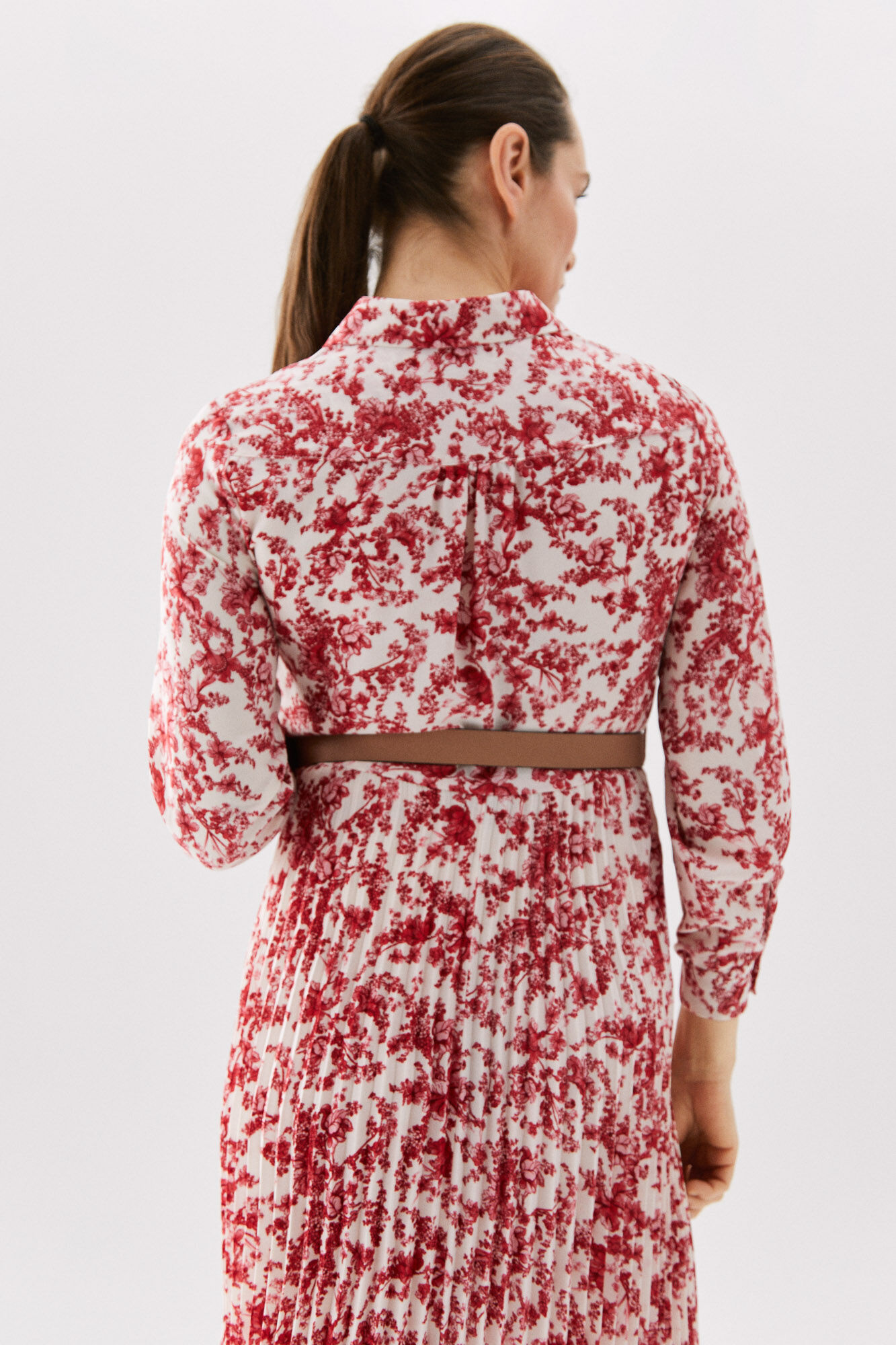 Vestido camisero plisado Robes et combinaisons pour femme Cortefiel