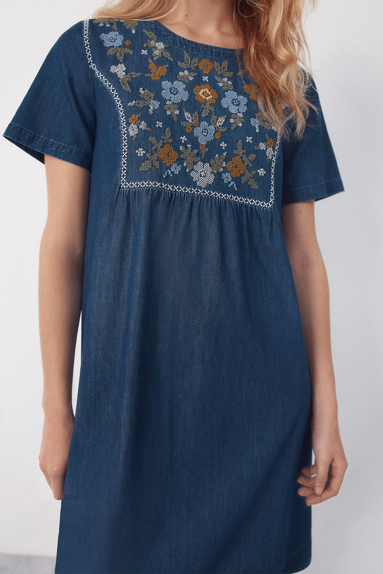 Cortefiel Embroidered dress