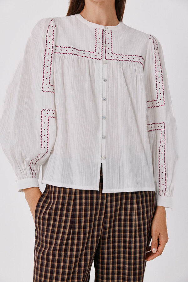Cortefiel Blusa bordados Blanco