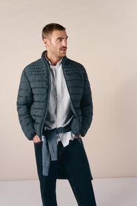 OOTO Blus&atilde;o acolchoado ultraleve