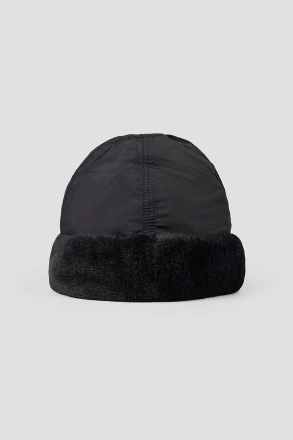 Cortefiel Nylon faux fur beanie Black