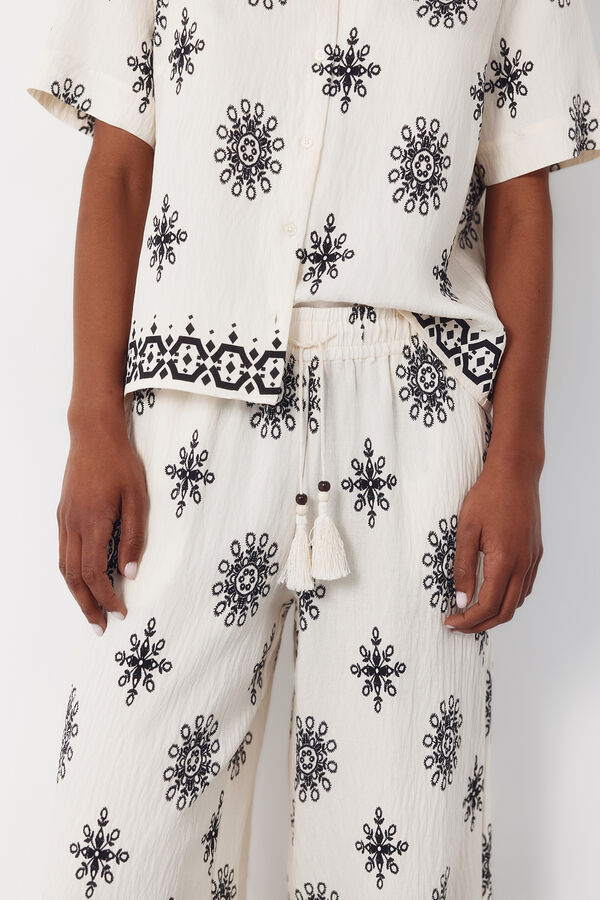 Cortefiel Cal&ccedil;as estampadas Impress&atilde;o