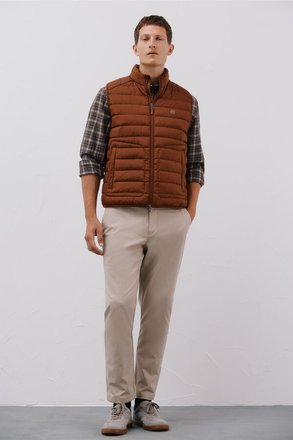 Cortefiel Regular fit comfort chinos Beige
