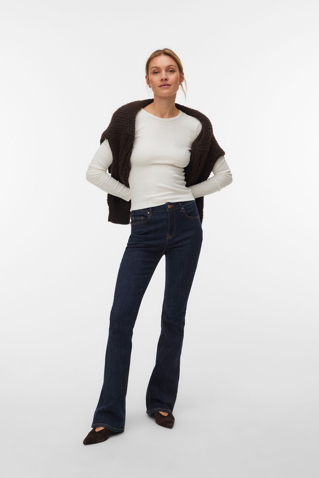 Vero Moda Jeans &agrave; boca de sino com costuras