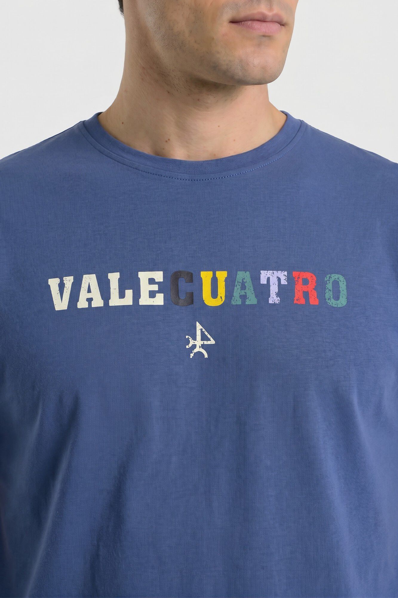 Valecuatro T-shirt modelo Valecuatro