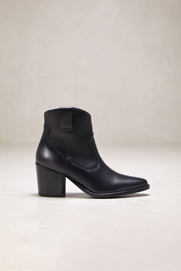 Bryan Stepwise Botins de pele Agustina Preto