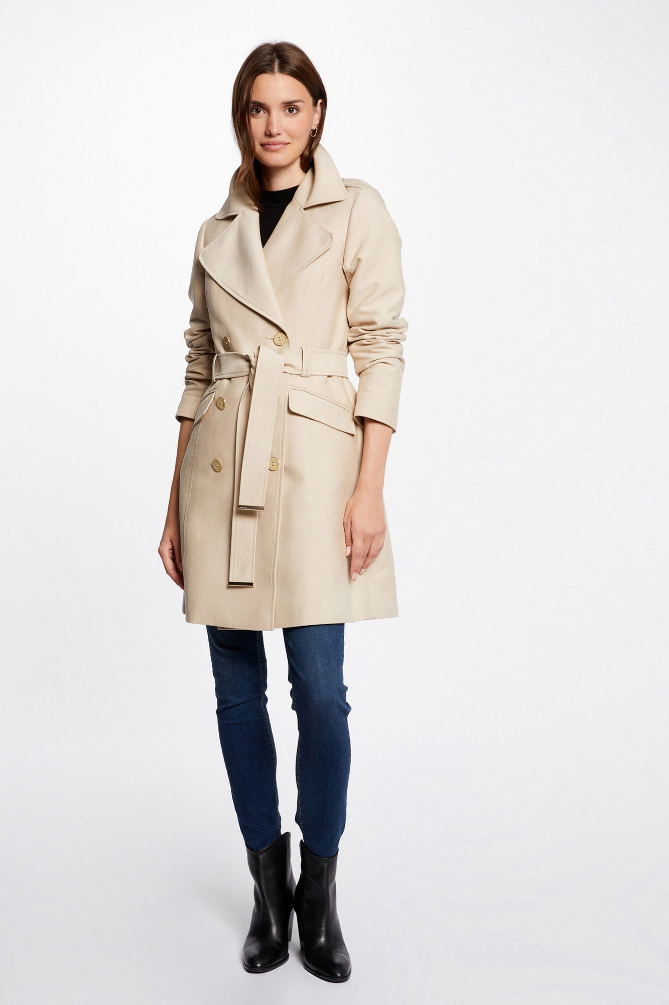 Straight cut belted trench coat Women s coats and parkas Cortefiel