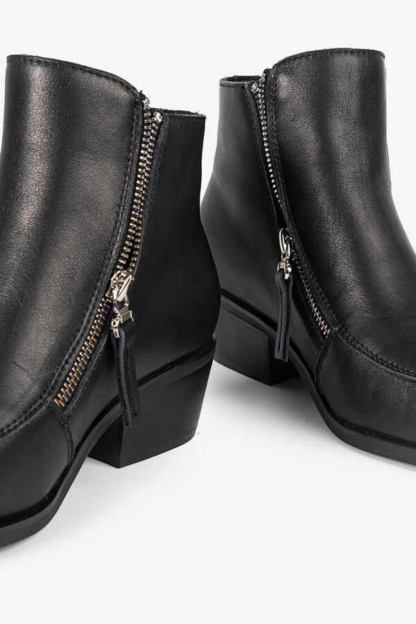 Popa Botim feminina de couro urbano Preto