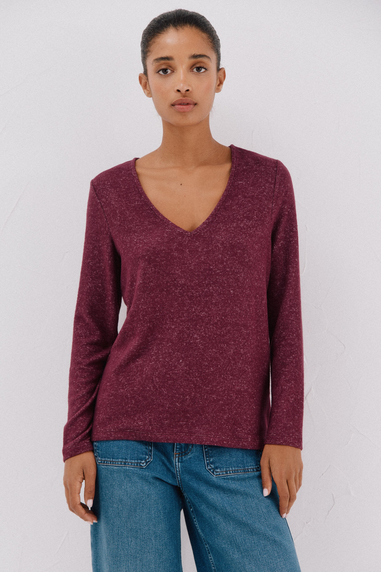 Cortefiel Camiseta b&aacute;sica cuello pico