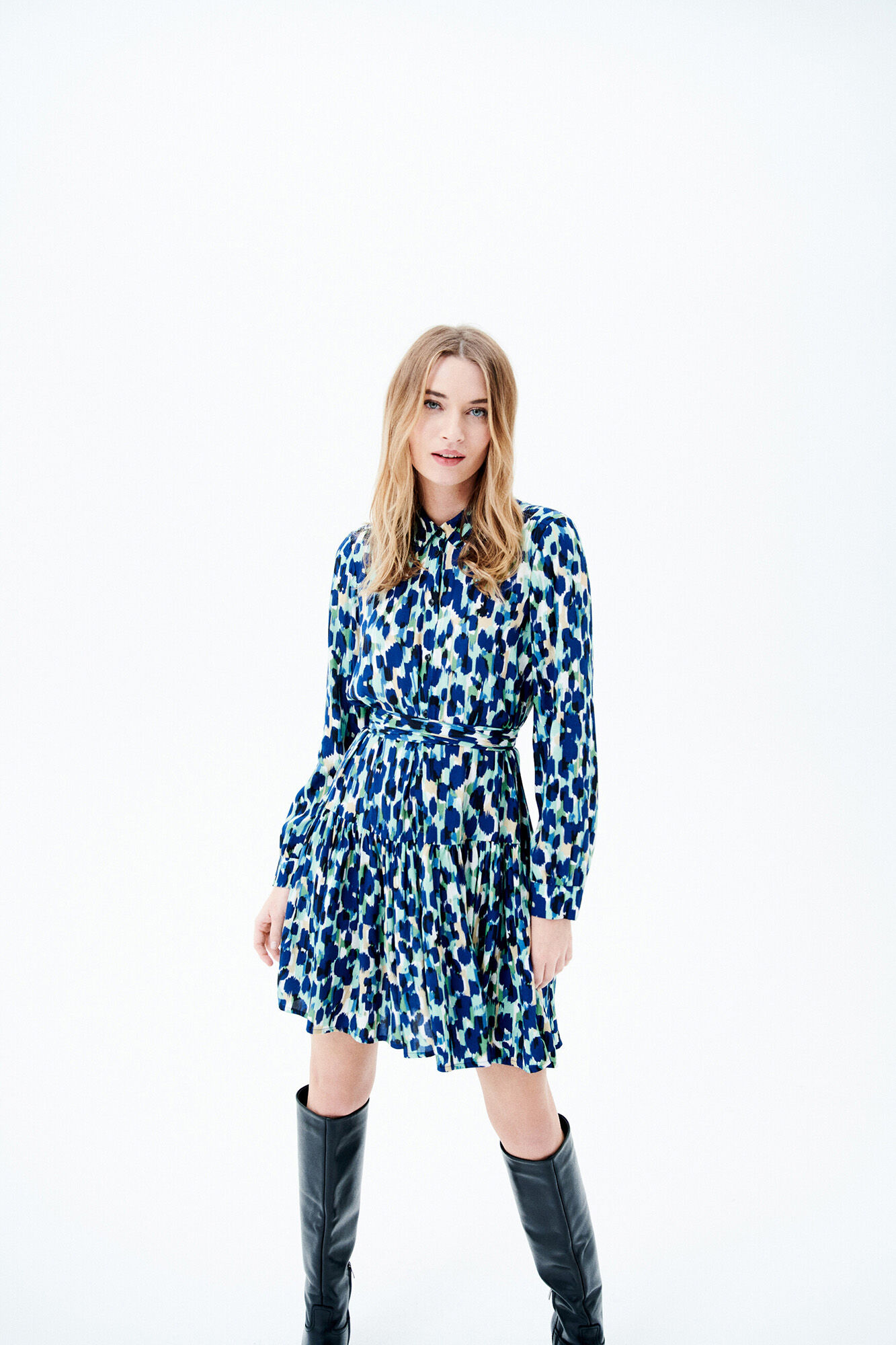 Romane dress online