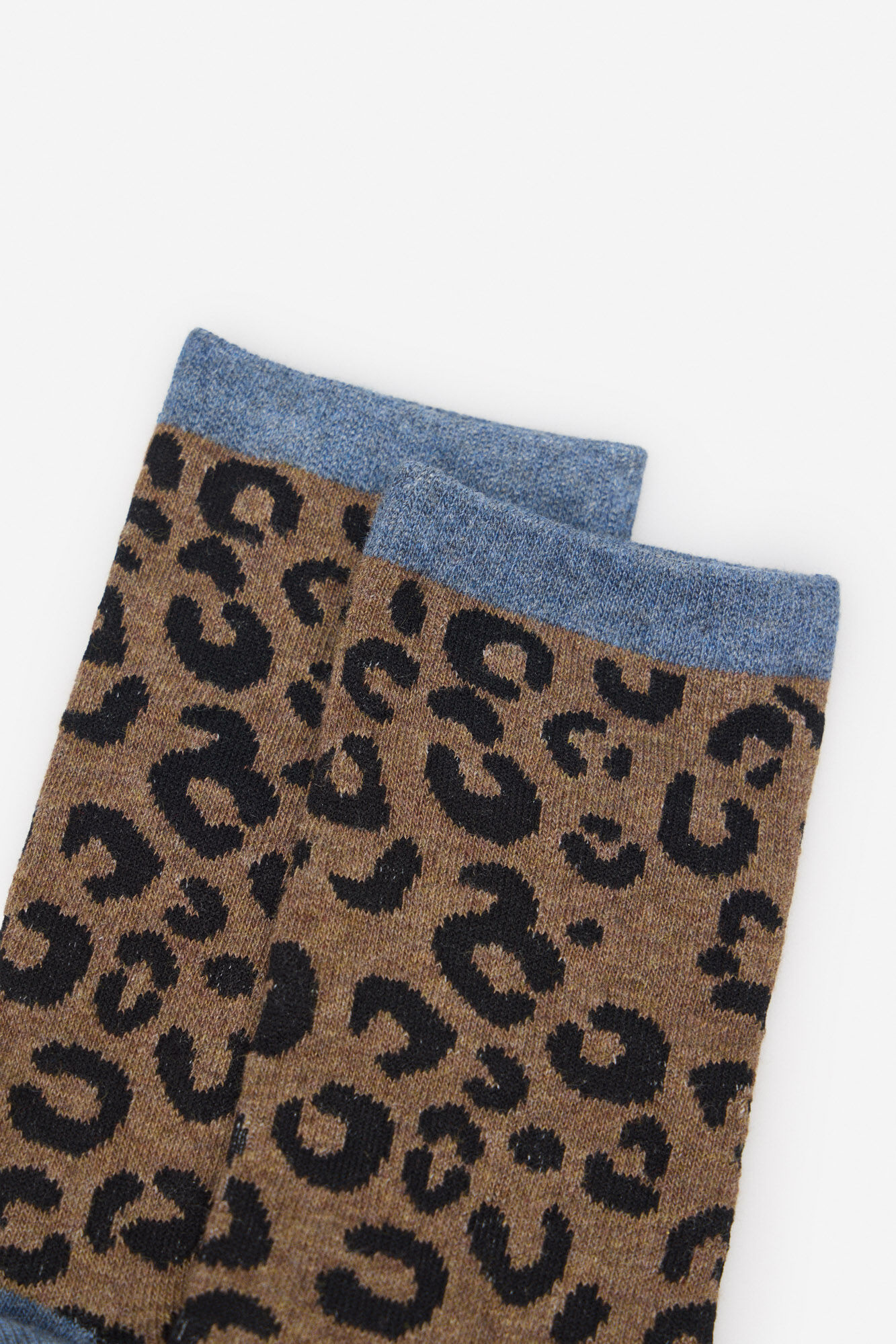 Cortefiel Long leopard sock