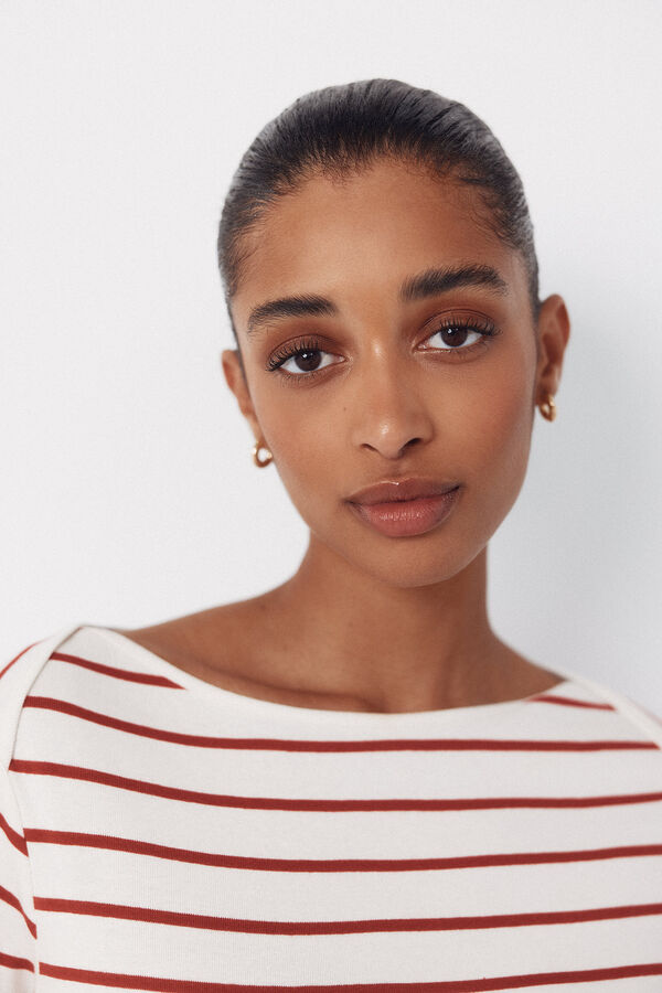 Cortefiel Contrast boat neck t-shirt Red