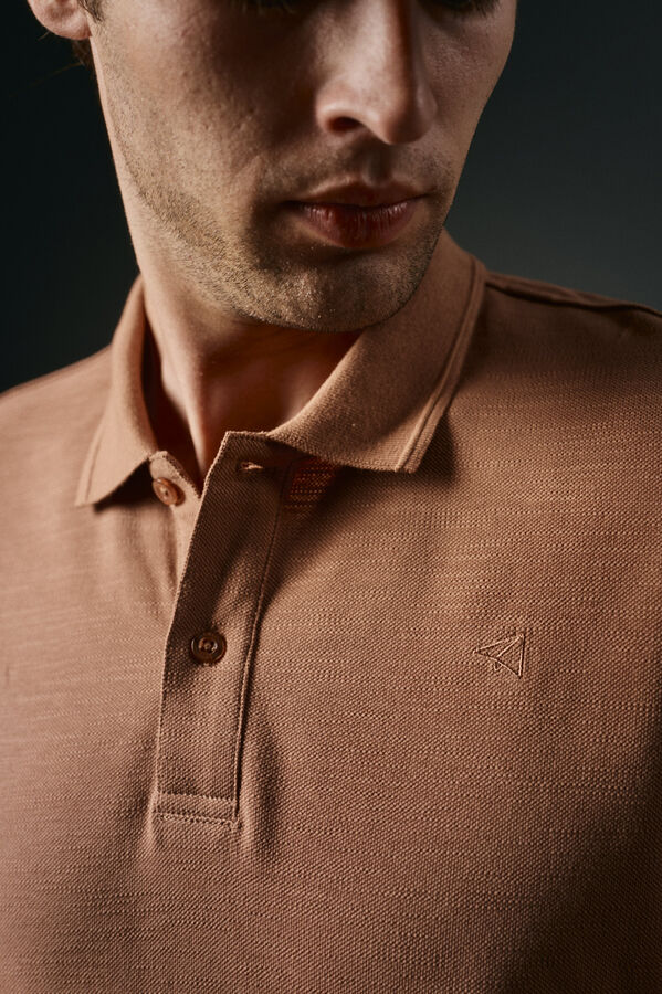 OOTO Polo piqué slub Castanho
