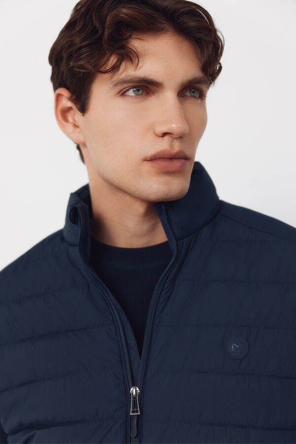 Cortefiel Ultra-light quilted jacket Navy