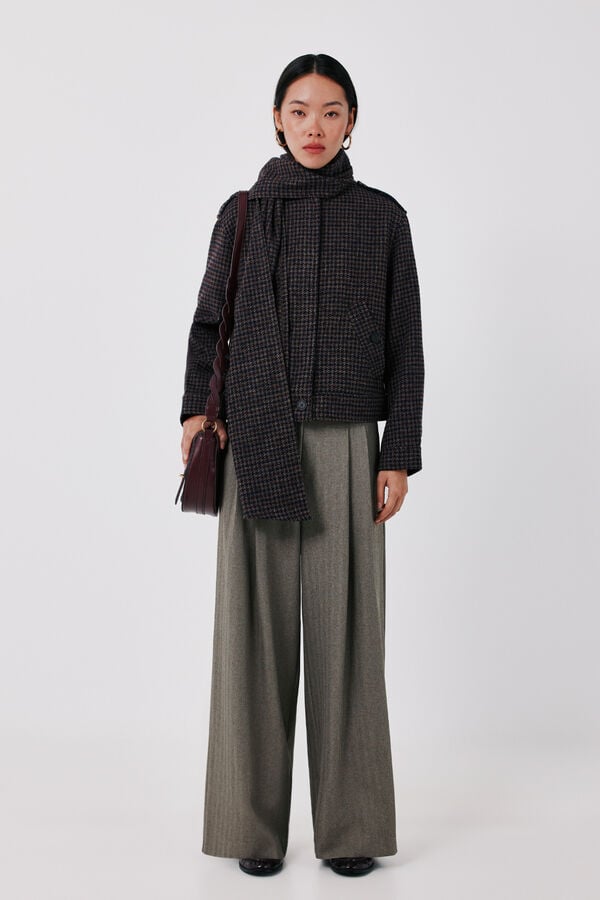 Cortefiel Short coat with detachable scarf Maroon