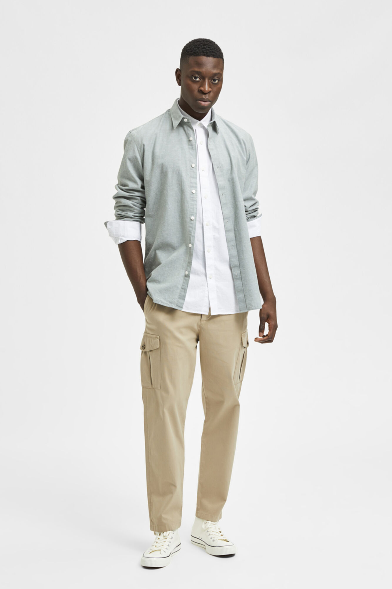 Pantalones cargo de hombre Nueva colecci n Cortefiel Oficial