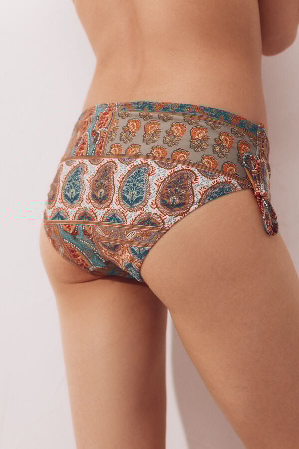 Cortefiel Bikini briefs with side laces. Printed orange