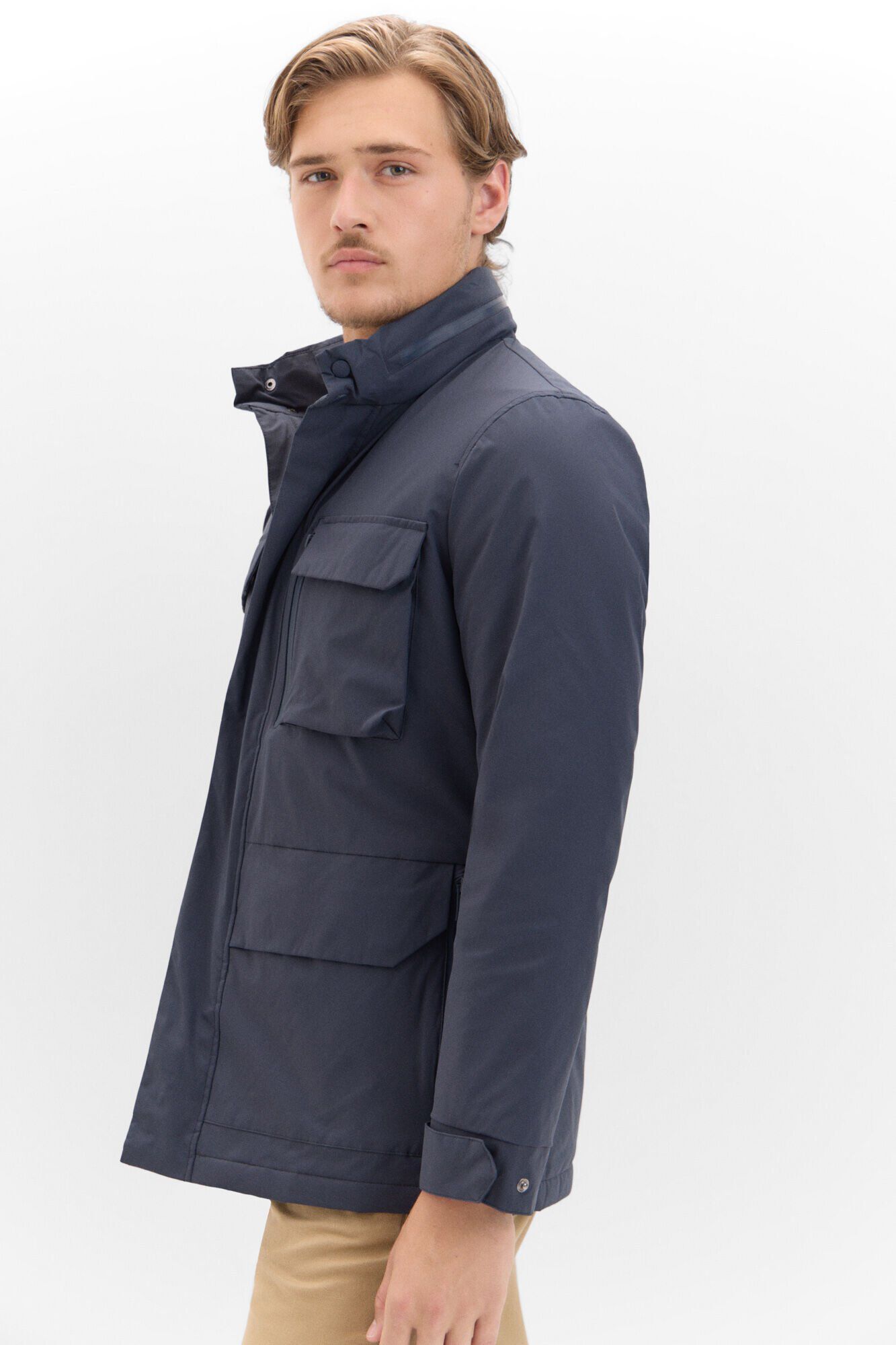 Lightweight jacket Men s jackets gilets and waistcoats Cortefiel