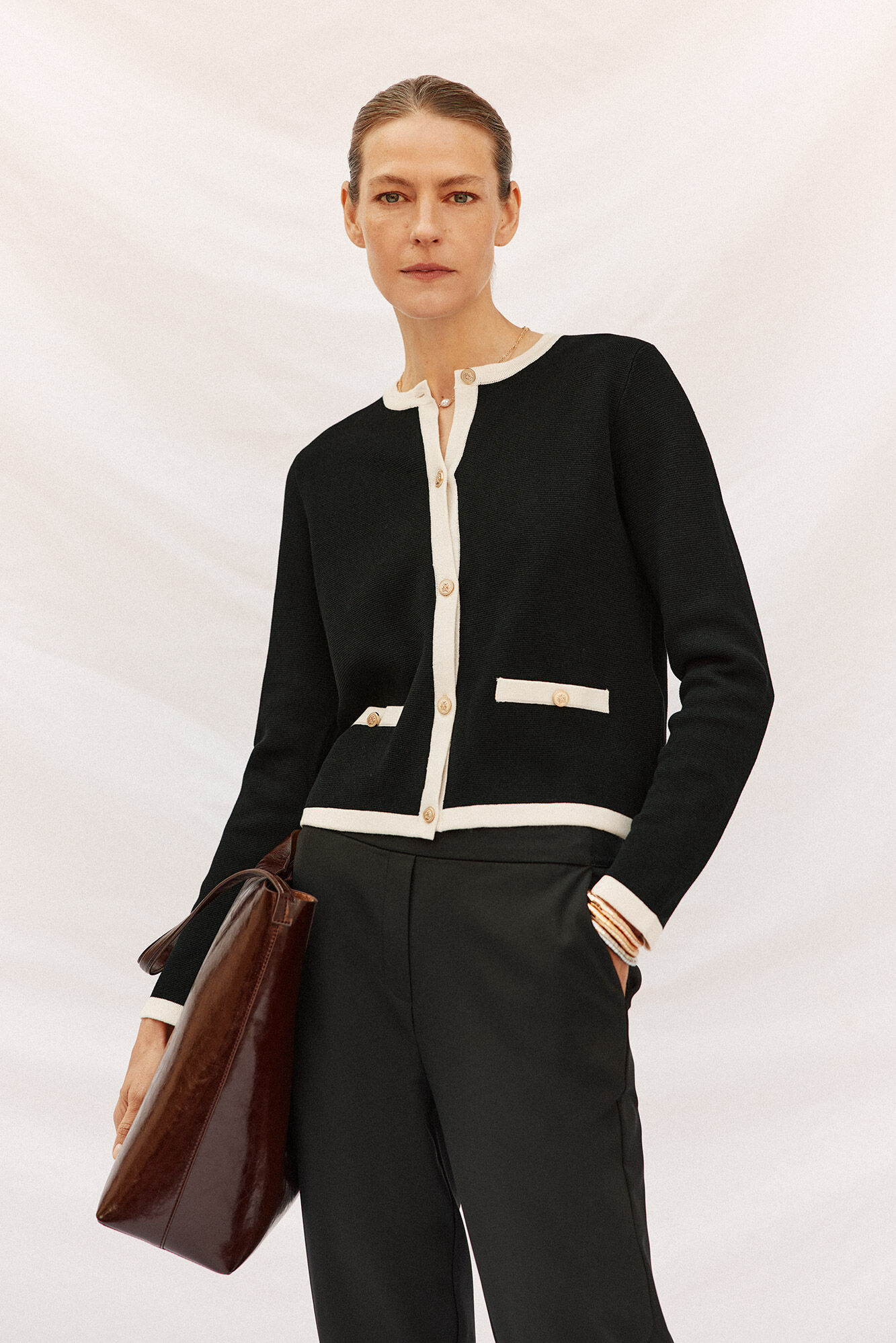 Cortefiel Cal&ccedil;as retas com borracha nas costas