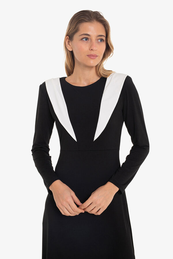 Cuplé Vestido com ombreiras Preto
