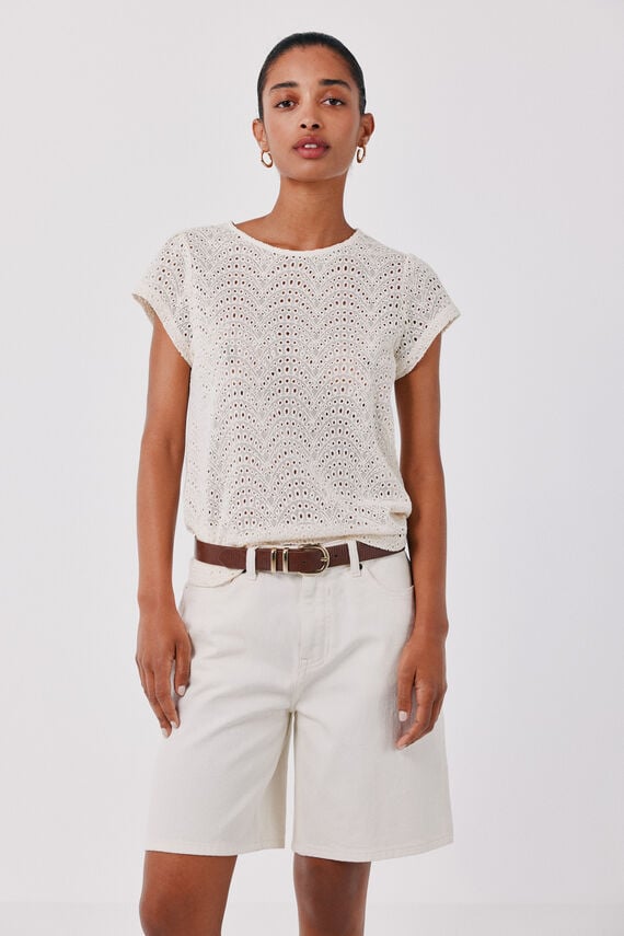 Camiseta crochet bordado