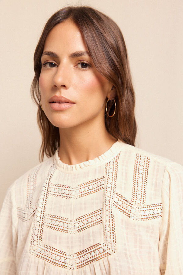 Slowlove Blusa de renda Ecru
