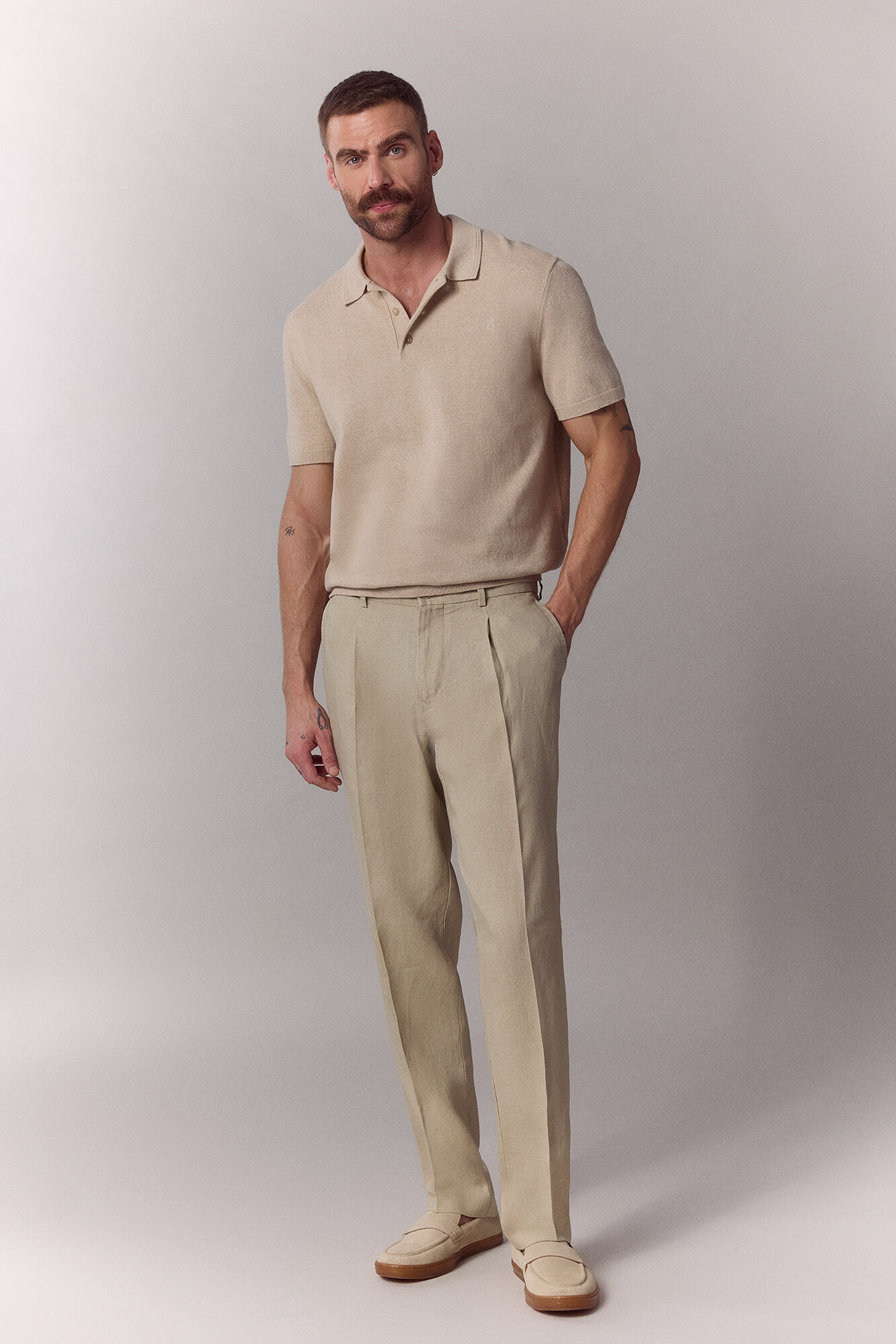 OOTO Cal&ccedil;a de fato coordenado em linho