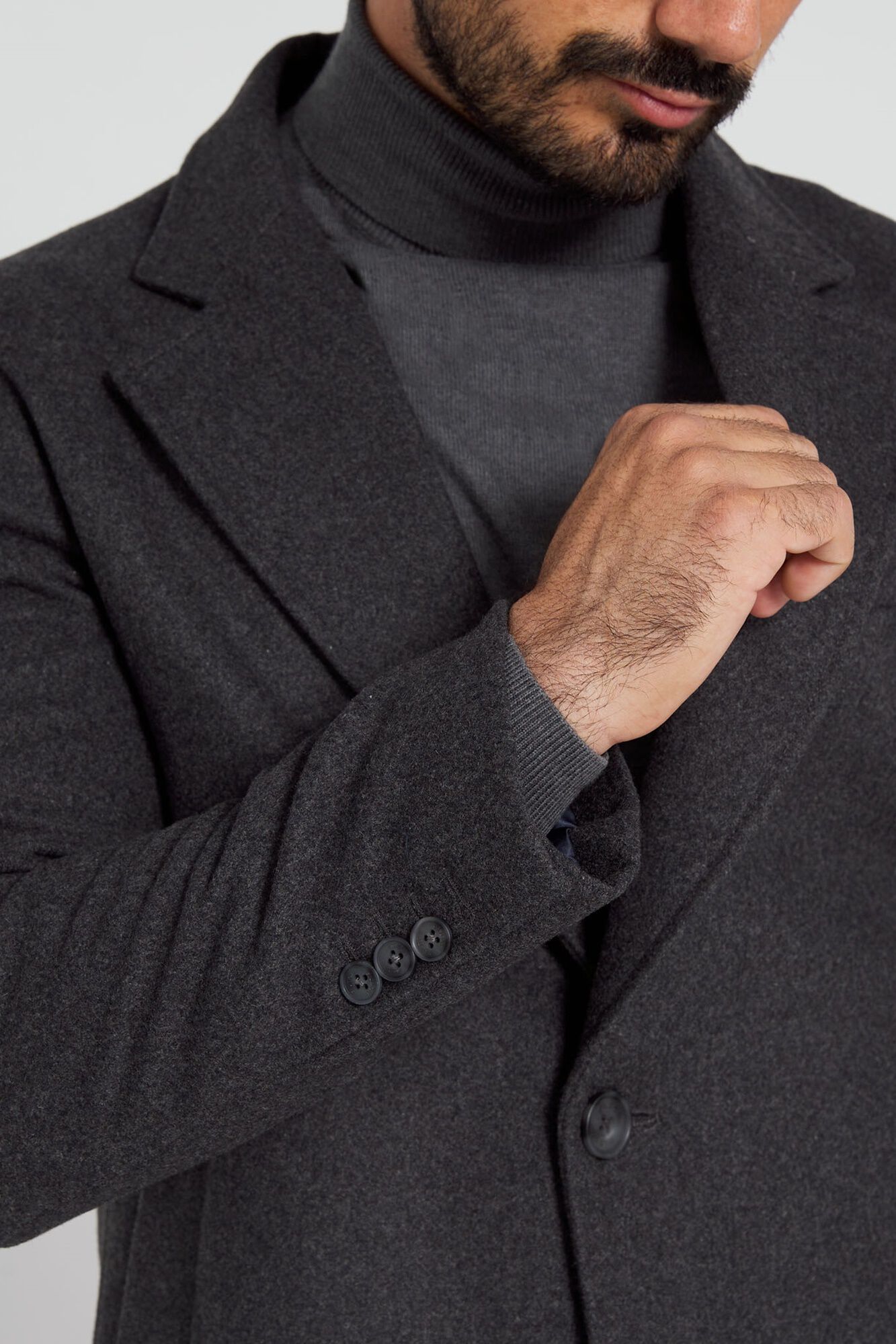 Grey wool straight coat Men s coats Cortefiel
