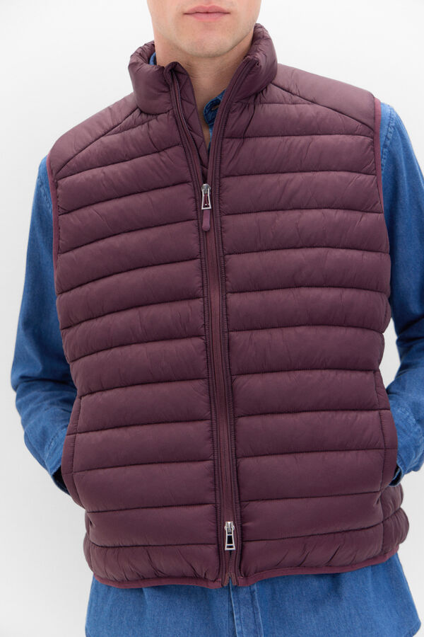 Cortefiel Ultralight Thermolite gilet Maroon