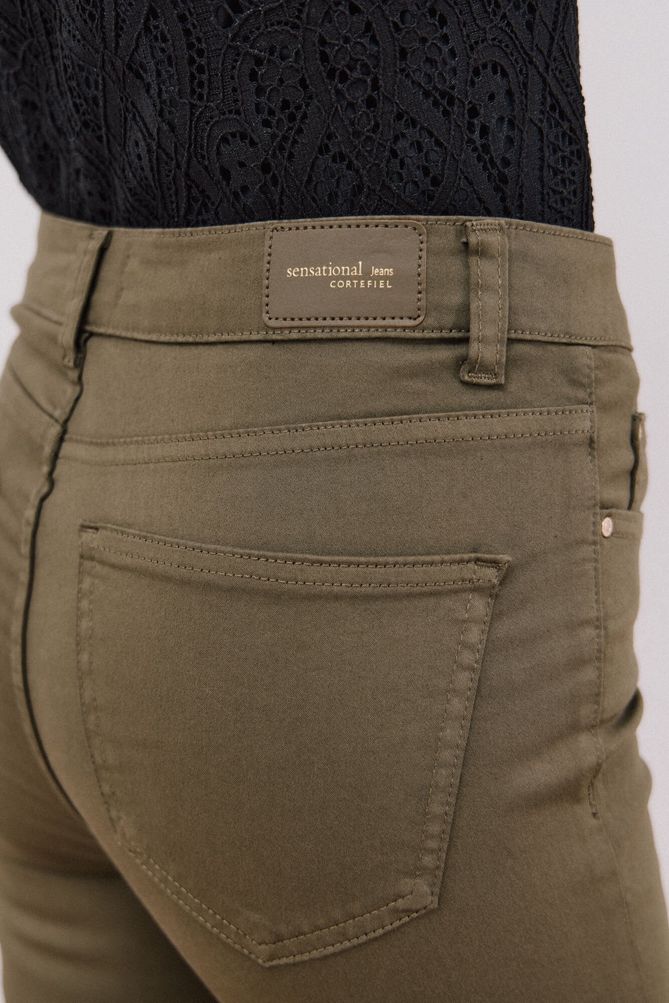 Cortefiel Sensational color pants